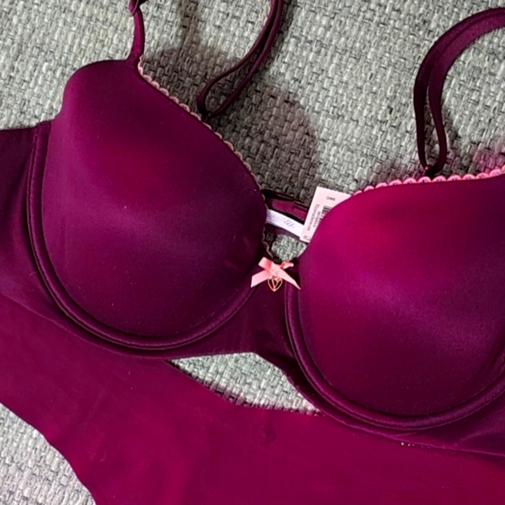Victoria's Secret Bra and Panty Set, Body by Victoria, 38C, Burgundy